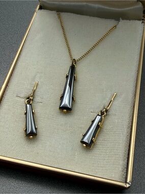 Vintage Jeweline Hematite Necklace and Clip earrings w/ box